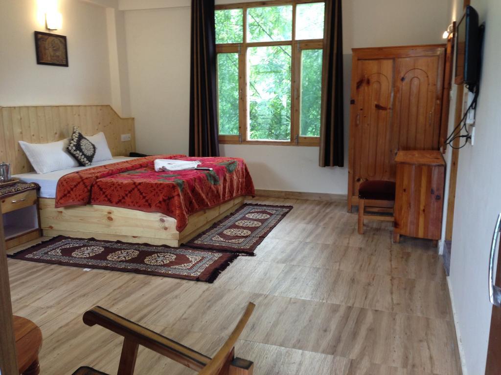 Akash Hills Hotel Manāli Buitenkant foto